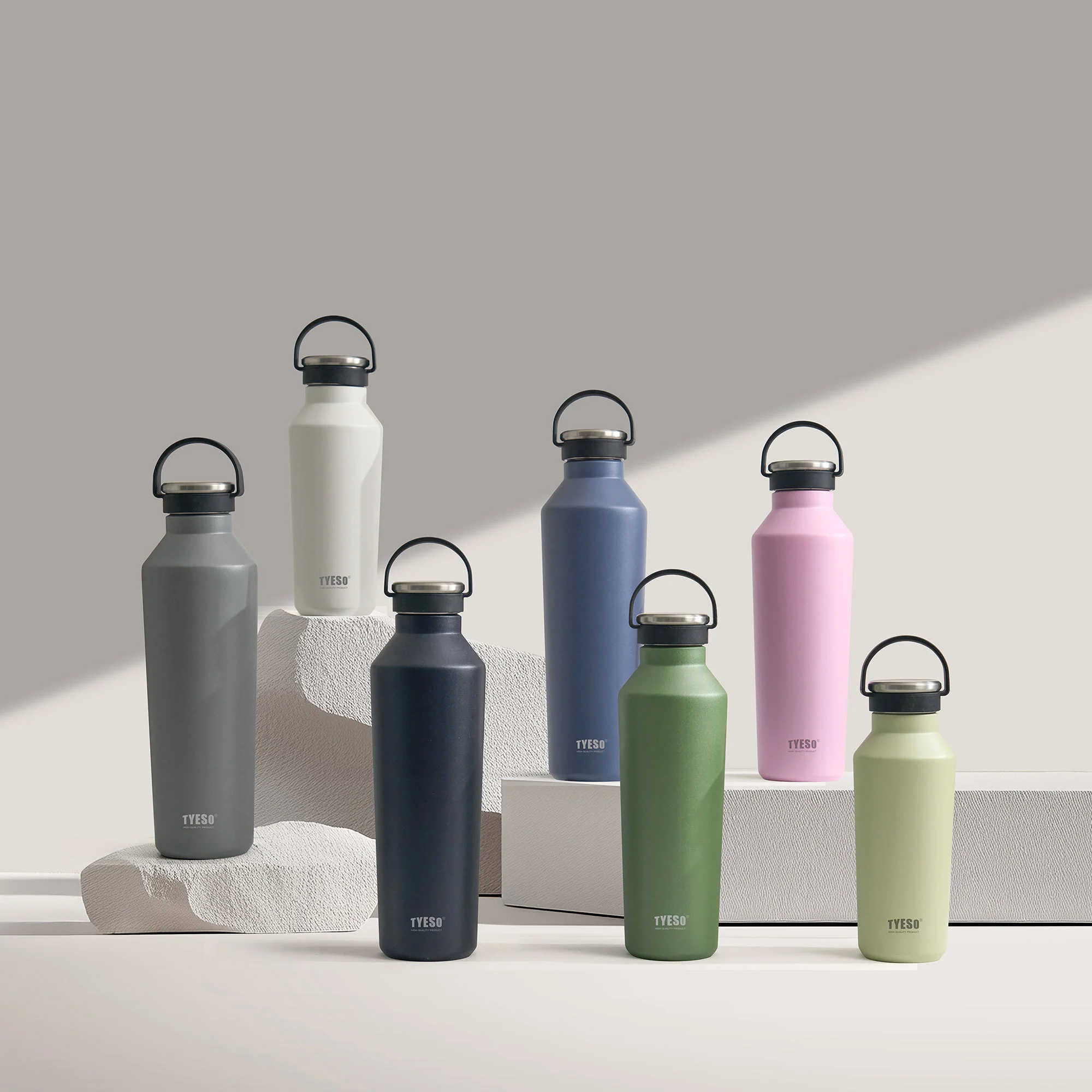 Vacuum Insulated Sports Bottle with Soft Silicone Handle - Image 11